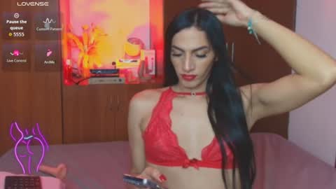 atenea_fit online show from July 2026 02:00:01 PM