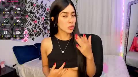 Snapshot of atenea_kros chatting on June 2026 08:52:01 PM Atenea online show from June 2026 08:52:01 PM