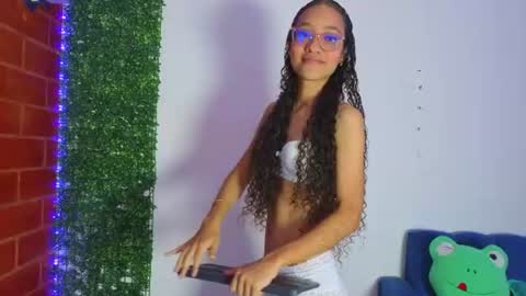 Athenea online show from June 2026 06:52:02 AM