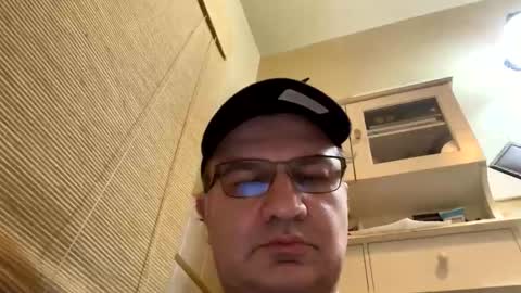 Snapshot of atozzzz chatting on March 2026 02:04:02 AM atozzzz online show from March 2026 02:04:02 AM