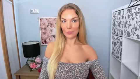 AulloraSensual online show from February 2025 06:11:02 AM