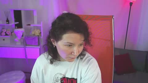 Aurelia online show from May 2026 08:00:01 AM