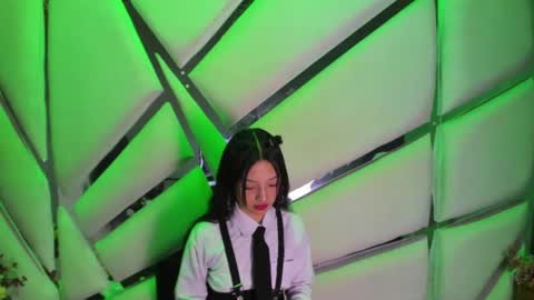 aurora online show from November 2025 03:04:01 PM