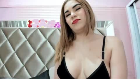 Snapshot of aurora_rossii chatting on June 2026 03:04:02 AM aurora_rossii online show from June 2026 03:04:02 AM