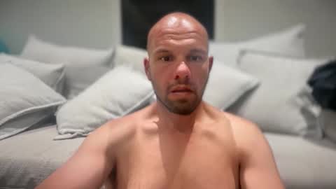 aussieboycal online show from April 2026 12:30:02 PM