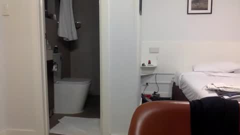 aussieguy59660 online show from March 2026 10:52:01 AM