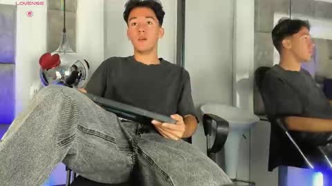 austinreeds online show from March 2026 03:59:02 PM