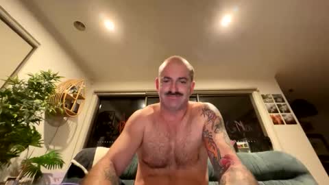 austintoner85 online show from April 2026 09:52:02 AM