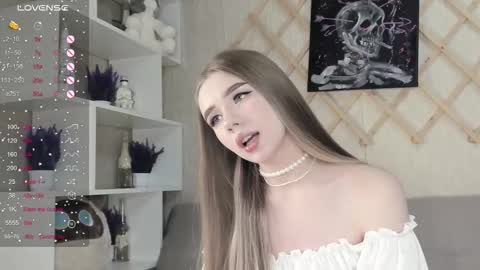 Dasha online show from December 2025 12:32:02 PM