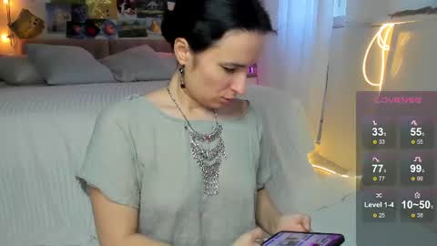 Snapshot of ava_athena chatting on June 2026 05:21:02 AM Ava online show from June 2026 05:21:02 AM