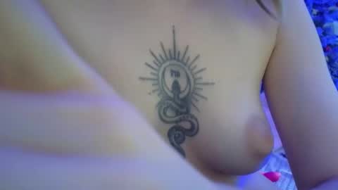 avgustina_love online show from April 2026 09:51:02 AM