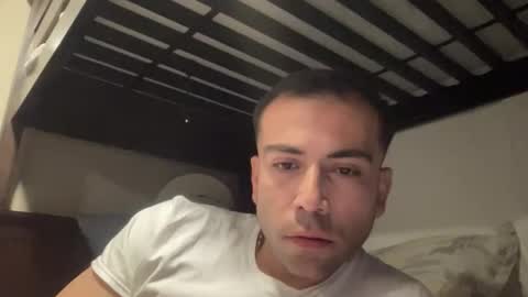 Snapshot of axel101101 chatting on April 2026 06:22:01 AM Axel Palacios online show from April 2026 06:22:01 AM