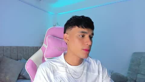 AXEL online show from July 2026 08:33:01 AM
