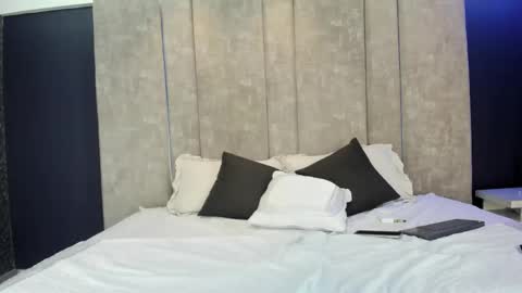 Axel and Renata online show from May 2026 09:20:02 PM