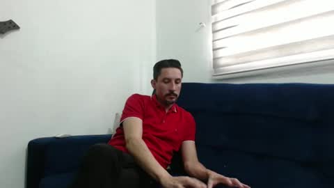 Snapshot of axell_rosee chatting on February 2026 07:21:02 PM Axel Rose online show from February 2026 07:21:02 PM