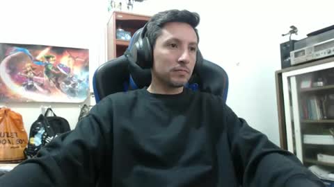 Snapshot of axell_rosee chatting on April 2026 03:23:01 PM Axel Rose online show from April 2026 03:23:01 PM