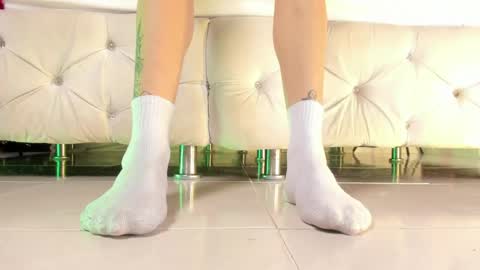 im your little femboy  ALEX   online show from April 2026 11:23:01 AM