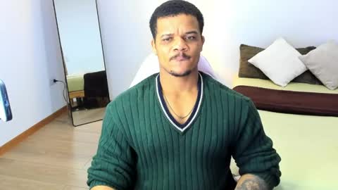 Snapshot of axelldasilva chatting on May 2026 12:37:01 AM AXEL DA SILVA online show from May 2026 12:37:01 AM