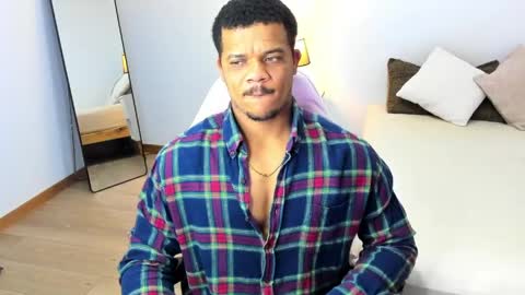 Snapshot of axelldasilva chatting on May 2026 11:56:01 PM AXEL DA SILVA online show from May 2026 11:56:01 PM
