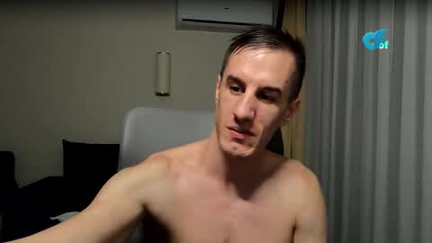 Axl online show from February 2026 03:25:02 AM