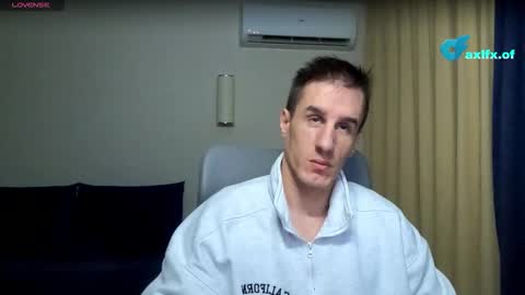 Axl online show from February 2026 11:36:01 PM