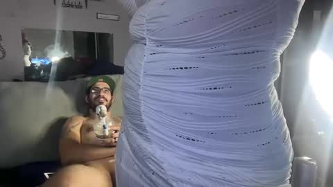 Snapshot of ayeboyyy92 chatting on January 2025 08:19:02 AM Erinn online show from January 2025 08:19:02 AM