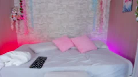 Ayla online show from June 2026 05:43:02 AM