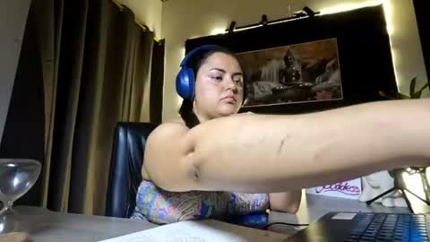 Goddess Azara online show from June 2026 11:25:01 PM