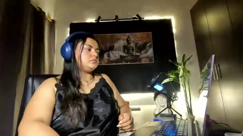 Goddess Azara online show from June 2026 03:43:01 PM