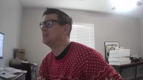 Snapshot of azsurfer39 chatting on December 2024 04:40:02 PM azsurfer39 online show from December 2024 04:40:02 PM