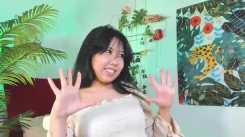 Mimi online show from May 2026 02:33:02 PM