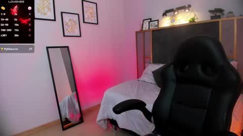 Azurra  online show from March 2026 09:44:02 PM