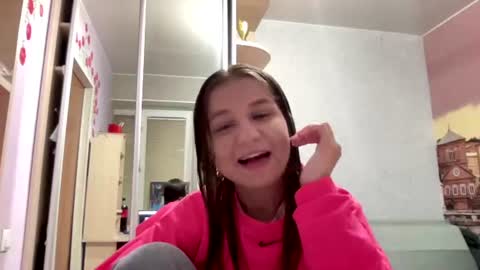 Niki online show from July 2026 05:04:01 PM