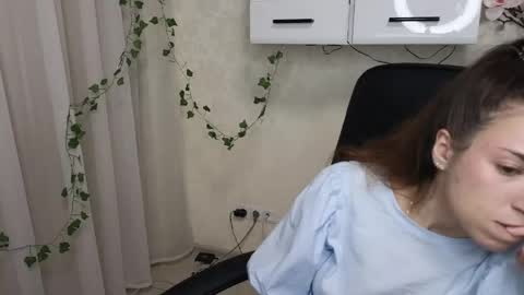Anya online show from May 2026 07:31:01 PM