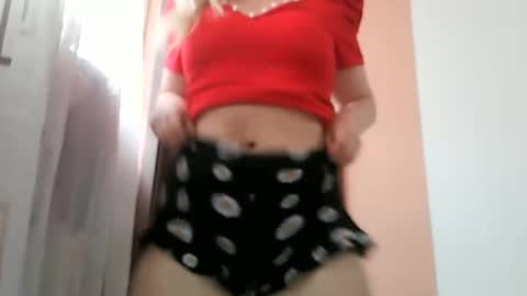 Snapshot of baby_blondee chatting on March 2026 09:20:01 AM Baby Blonde online show from March 2026 09:20:01 AM