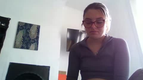 baby_girls2224 online show from April 2026 08:28:02 AM