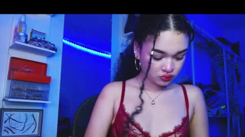 babybombom08 online show from May 2026 11:01:04 PM