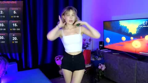 hiii honey im Diana 3 online show from November 2025 02:13:01 PM