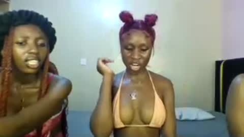 Snapshot of babydoll_230 chatting on June 2026 04:25:02 AM Babydoll 230 online show from June 2026 04:25:02 AM