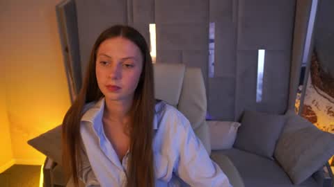 Lady Vi online show from July 2026 07:29:01 PM