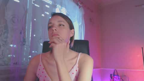 Sonya online show from April 2026 03:12:01 AM