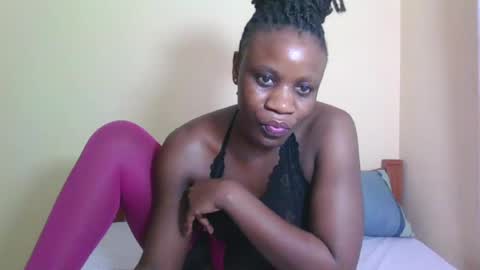 Snapshot of babyrozillah chatting on July 2026 07:05:02 PM PRISCILLAH online show from July 2026 07:05:02 PM
