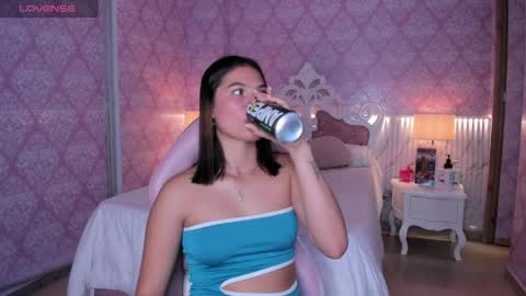 Sophie online show from March 2026 03:28:02 AM