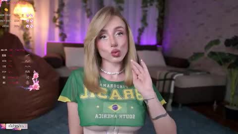 BabyyyLuna online show from June 2026 07:38:02 PM