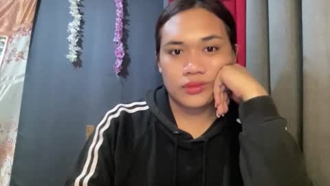 AMARA - FOLLOW ME AND THUMBS UP online show from March 2026 04:57:01 PM