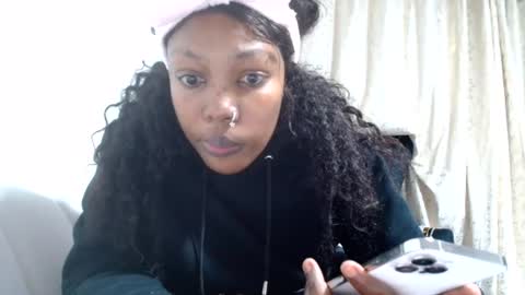 Snapshot of baddestslut001 chatting on June 2026 06:28:01 PM baddestslut001 online show from June 2026 06:28:01 PM