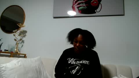 Snapshot of baddestslut001 chatting on July 2026 06:10:01 PM baddestslut001 online show from July 2026 06:10:01 PM
