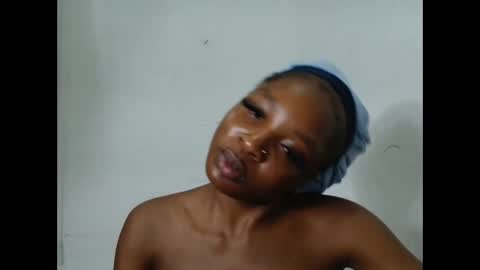 baddiebitchx online show from May 2026 10:27:02 PM