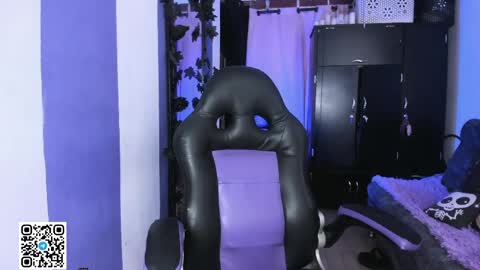        Please help me to reach 100 thumbs up online show from April 2026 07:07:01 PM