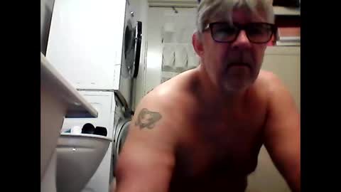 Snapshot of baggelina75 chatting on January 2025 11:11:02 AM baggelina75 online show from January 2025 11:11:02 AM